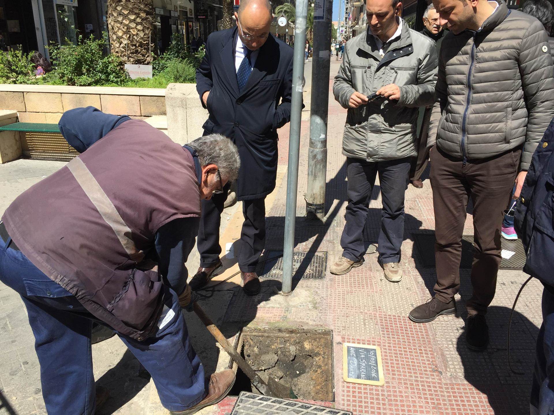 Pulizia Caditoie Via Sparano