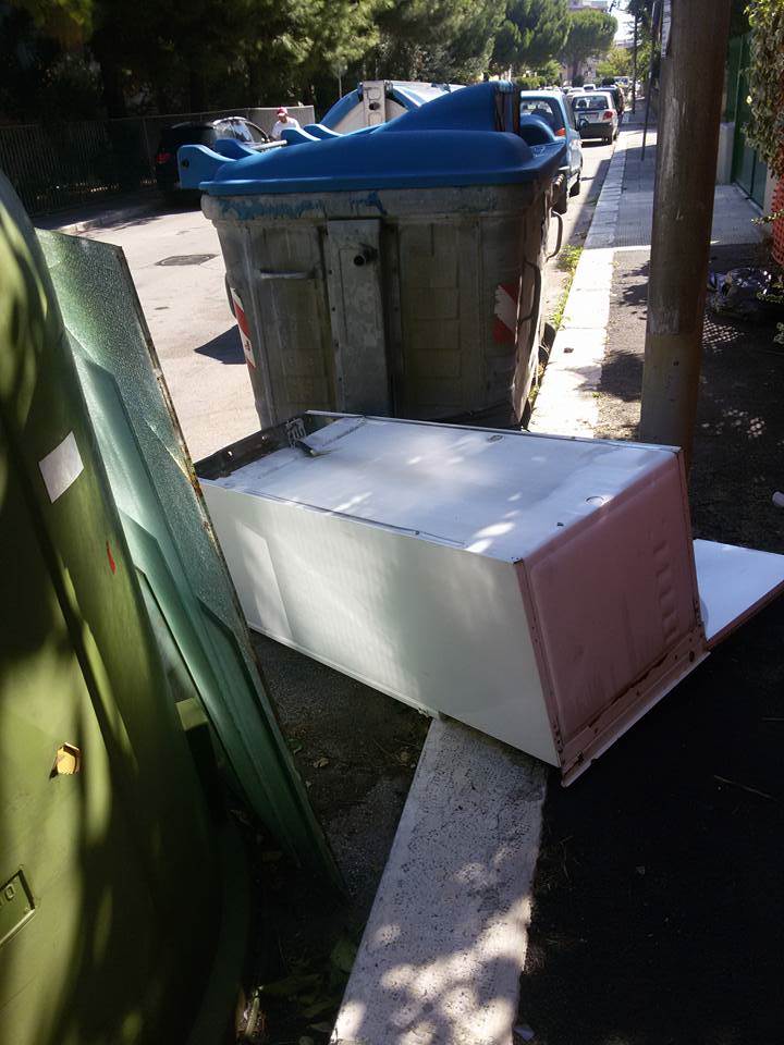 Frigorifero Via Martiri D'avola