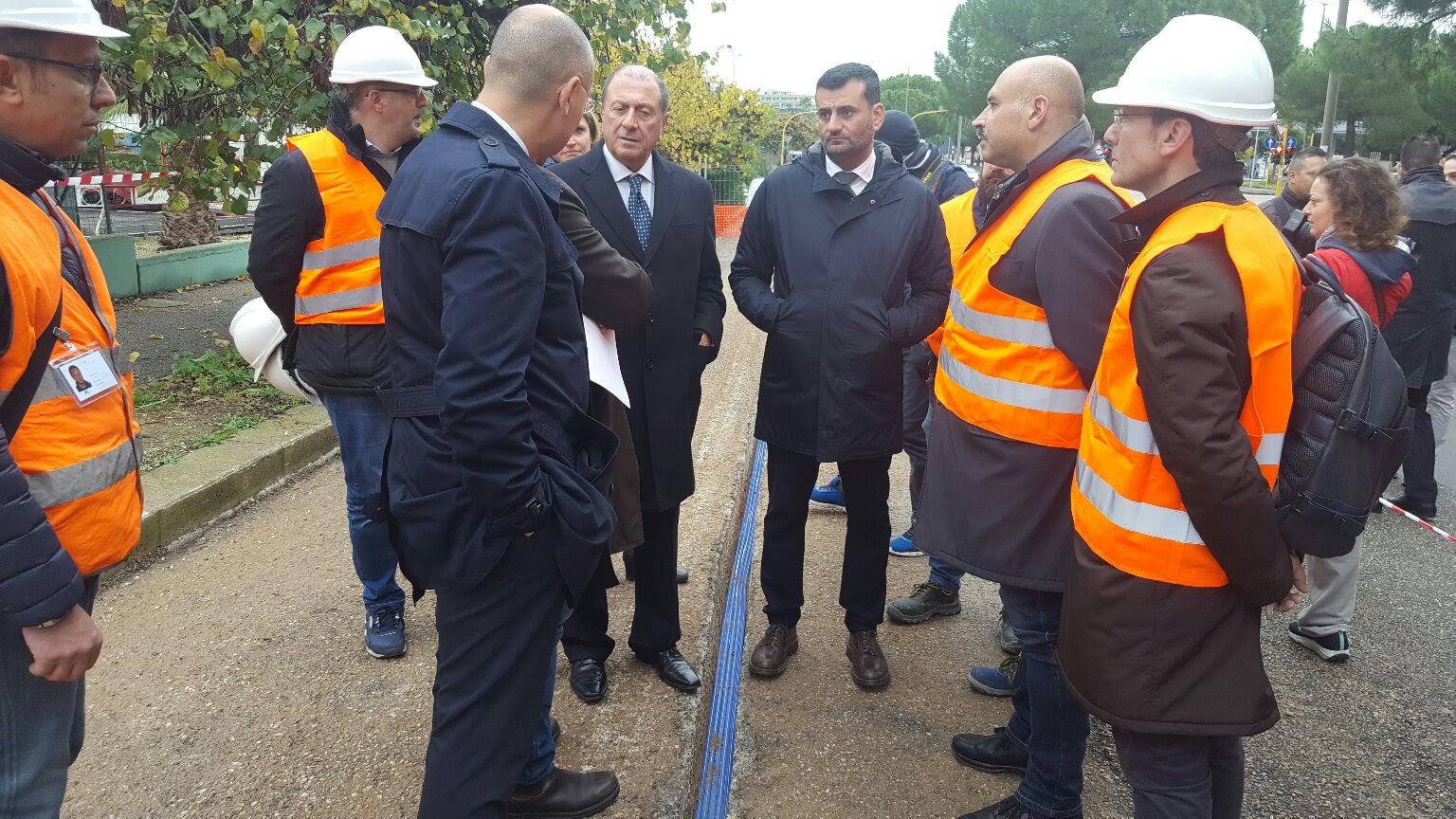 Il sindaco e l'assessore alle Opere pubbliche Galasso visitano il cantiere