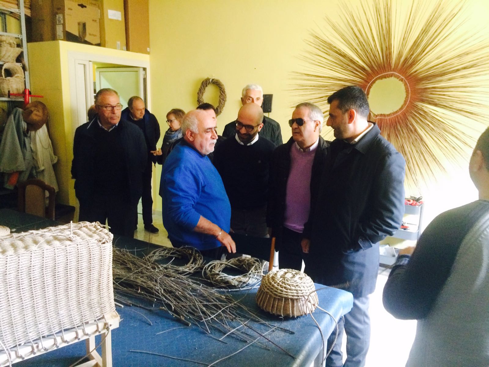 Il sindaco di Bari Antonio Decaro visita il centro