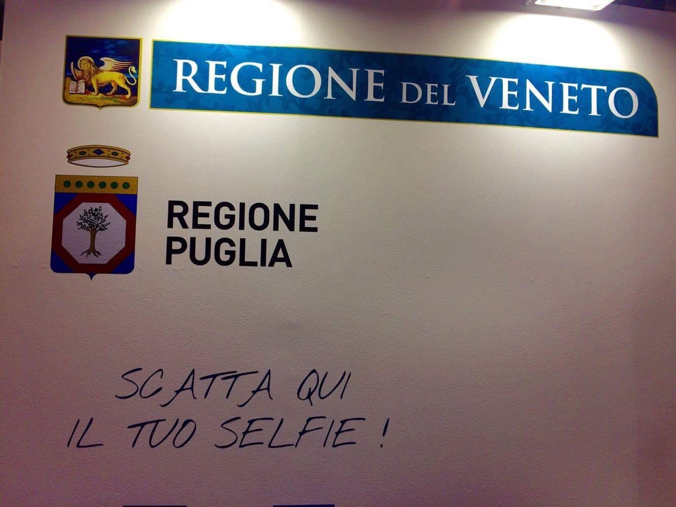 Lo stand di Regione Puglia e Regione del Veneto alla fiera "Job&Orienta"