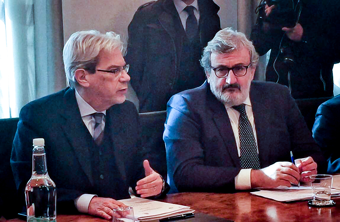 Riunione Comitato Indirizzo Patto Per La Puglia Presidente Emiliano E Ministro De Vincenti