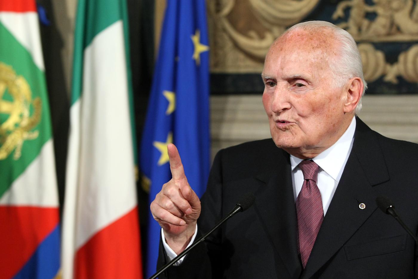 Oscar Luigi Scalfaro Deceduto