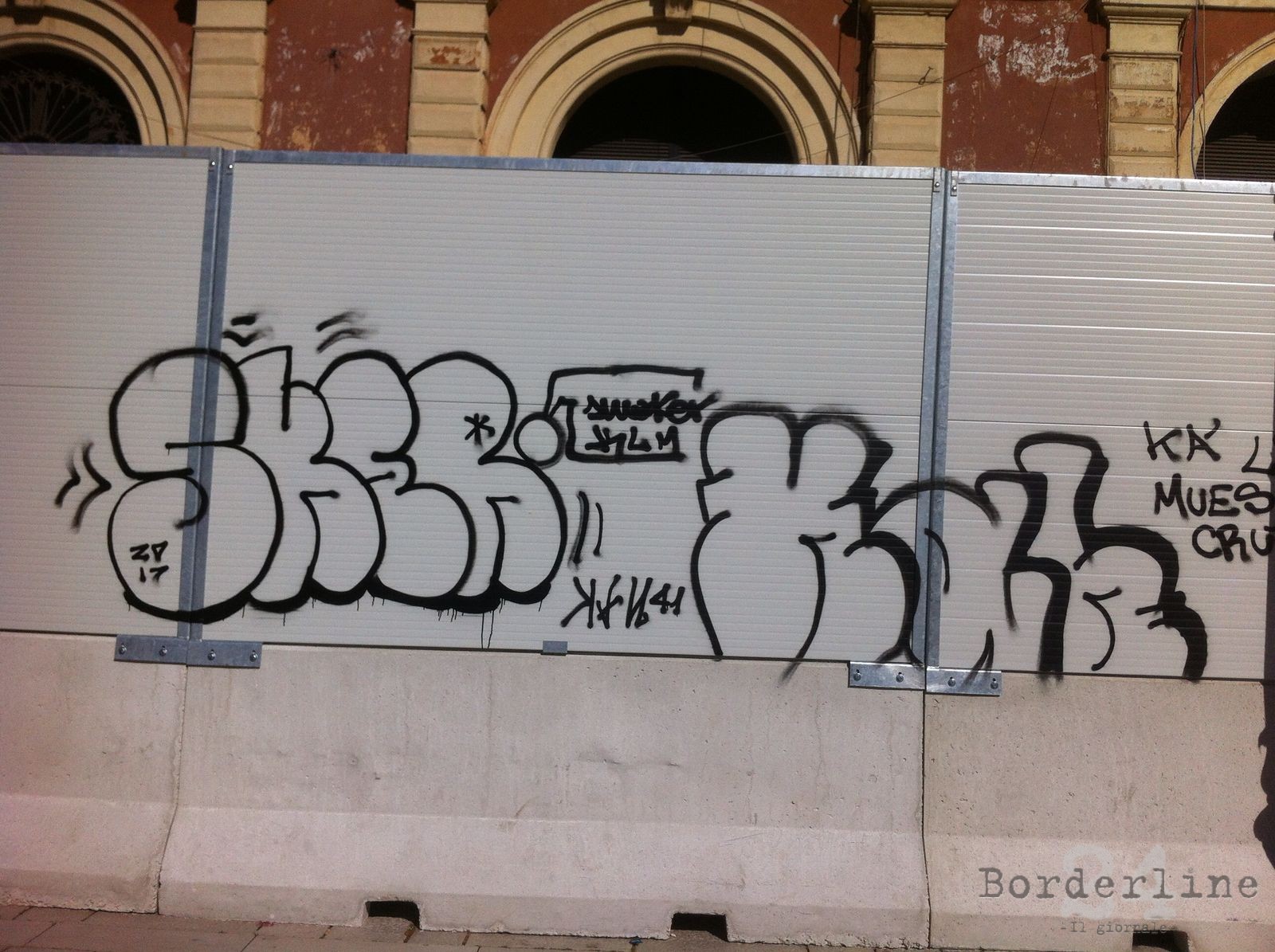 graffiti mercato pesce