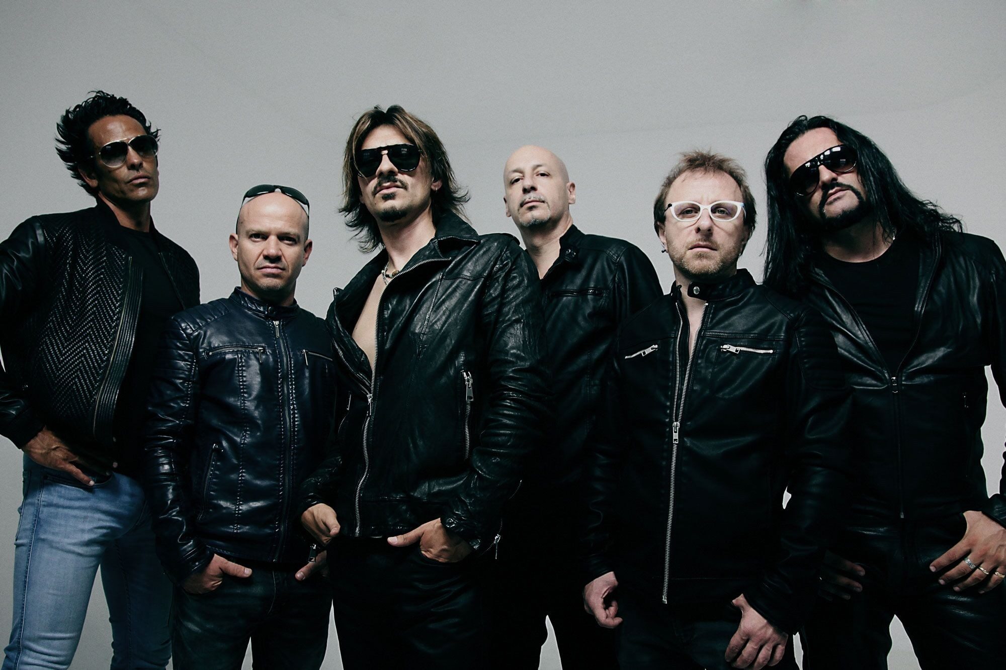 motelnoire-alla-ricerca-di-un-rock-piu-sincero 2