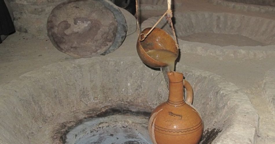 000006a40-Qvevri-800x547