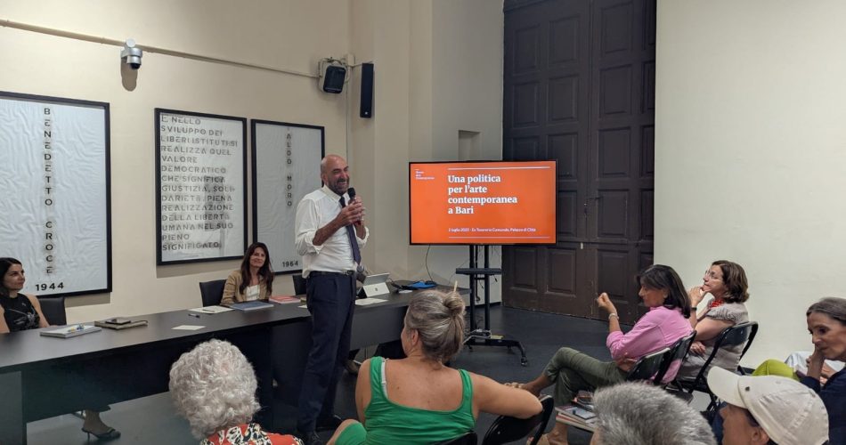 03-07-25 ieri il primo appuntamento del Tavolo sull'arte contemporanea della città di Bari_2