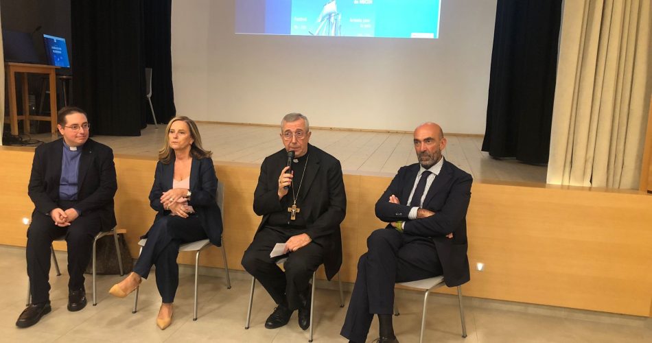 03-09-25 dal 10 al 13 settembre a Bel Espoir, la prima nave scuola di pace_il sindaco alla presentazione della tappa