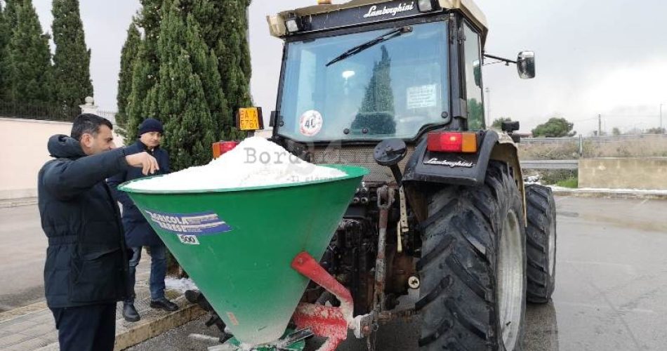 04-01-19 sindaco mezzi spargisale_1