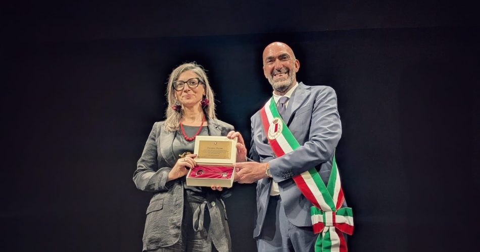 04-08-25 consegna chiavi della città a Francesca Albanese