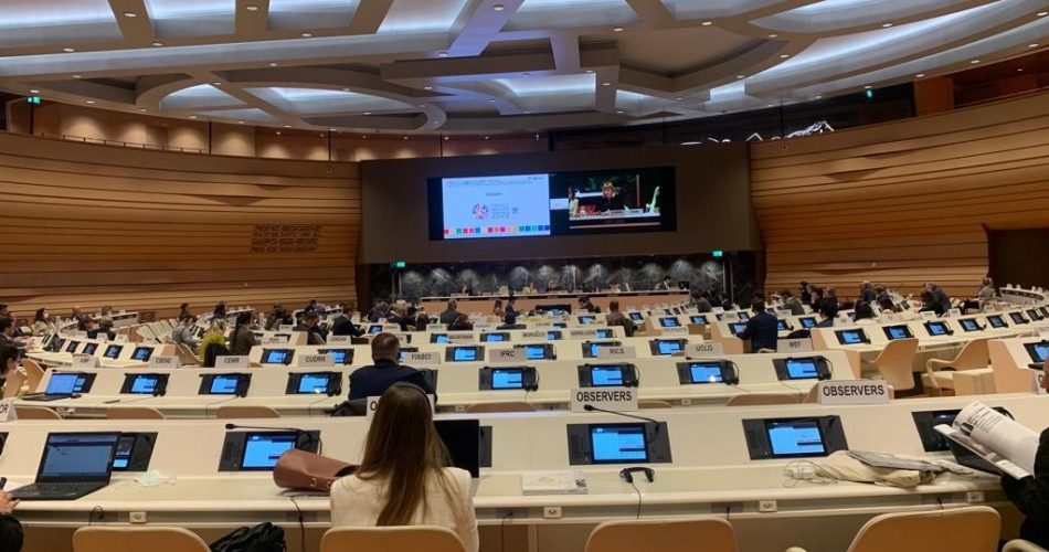 05-04-22 la città di Bari rappresenta l'italia al Forum dei sindaci in corso a Ginerva a cura di UNECE_sala forum