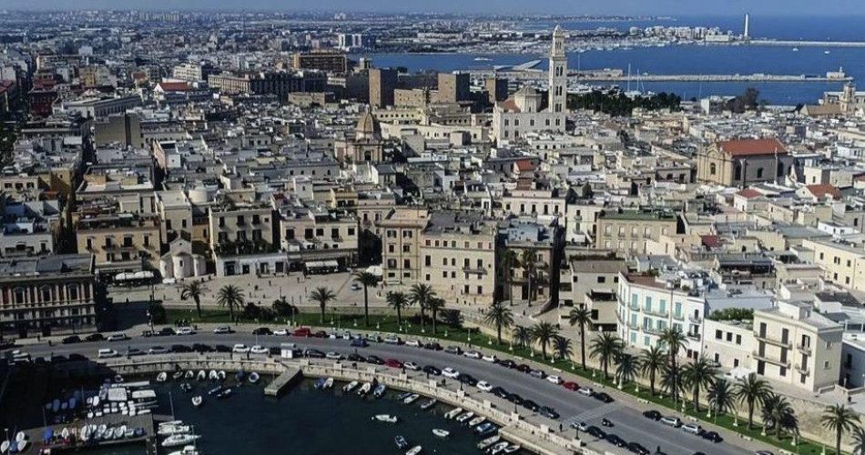 Bari panoramica foto Comune