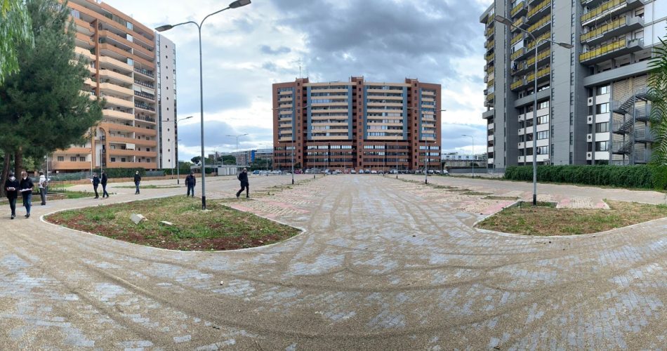 07-02-22 quasi terminati i lavori per la nuova area parcheggio in via Pietro Sette_stamattina il sopralluogo dell’assessore Galasso_3