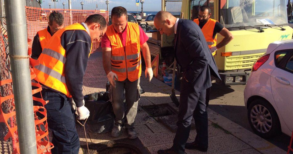 Spurgo Fogna Bianca Lungomare Imperatore Augusto