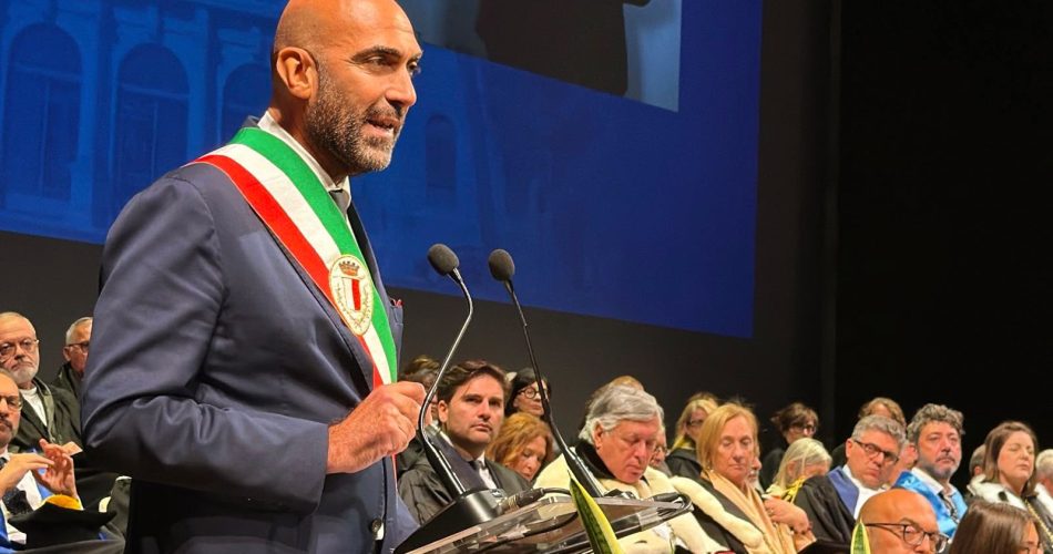 09-10-26 il sindaco alla cerimonia di inaugurazione dell'anno accademico dell'Universita degli Studi di Bari Aldo Moro