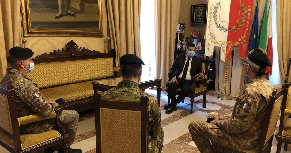 10-12-20 Strade sicure_sindaco riceve col. Gatto e Carbonetti_1