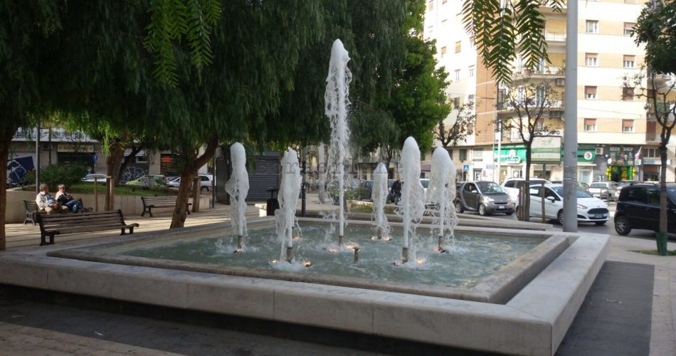 11-04-18 torna in funzione la fontana di viale della repubblica 2