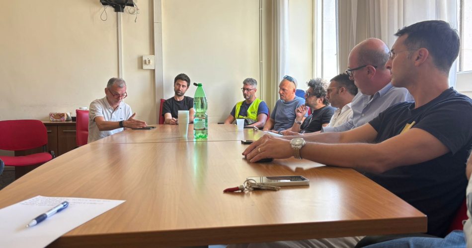 11-08-25 oggi incontro tecnico Amiu ristoratori per la messa a punto del servizio PaP Und