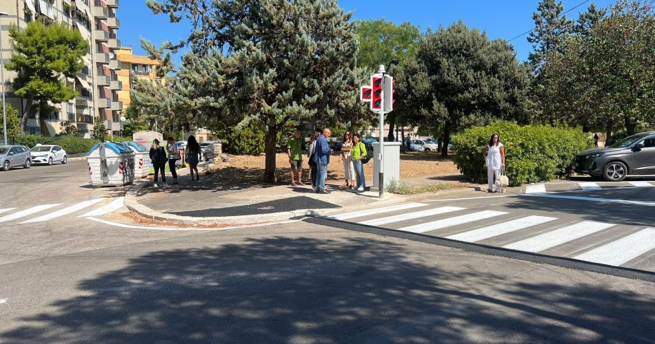 11-09-23 in funzione il nuovo impianto semaforico in viale Madre Teresa di Calcutta a Poggiofranco