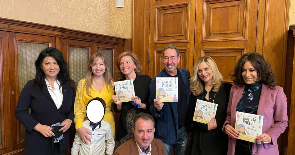 12-04-22 presentato il libro di Valentina Popa Senti chi parla per scopi benefici