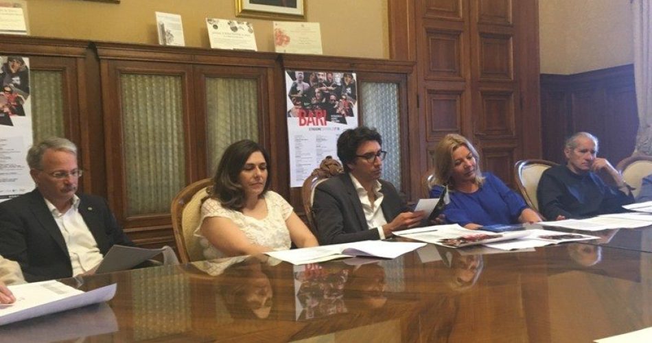 12-06-17 presentata la stagione comunale di prosa 2017-18