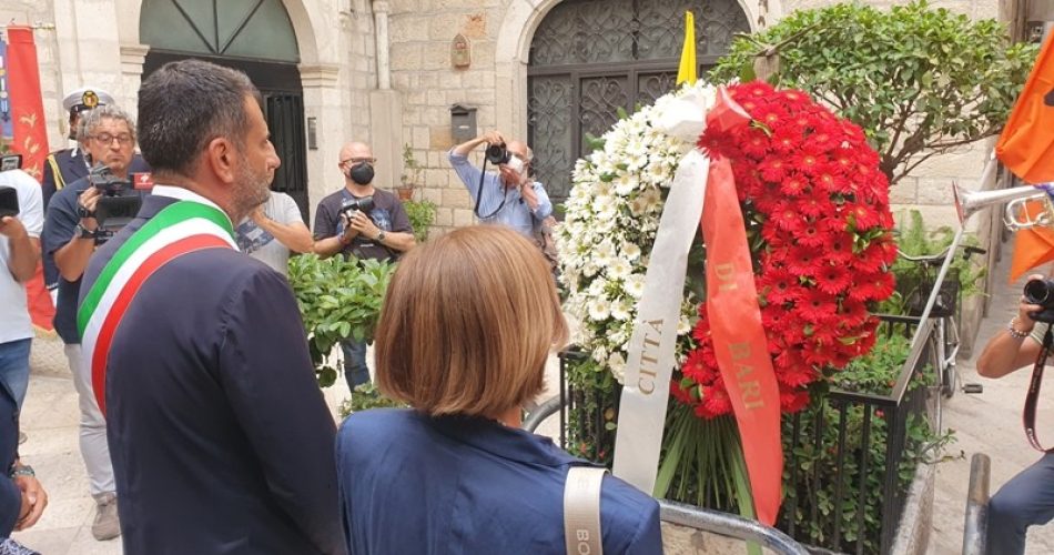 12-07-22 XXI anniversario dell’omicidio di Michele Fazio_nel pomeriggio la cerimonia in largo Amendoni_1