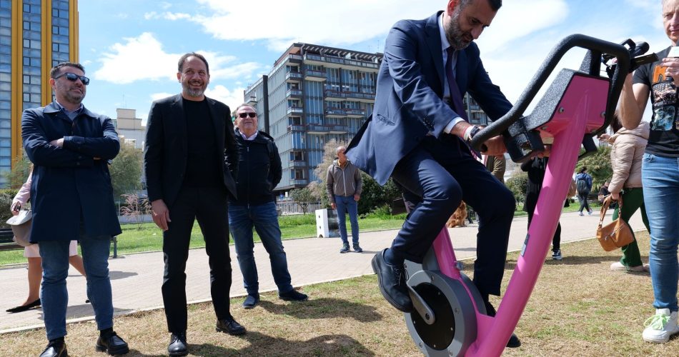 14-04-23 inaugurata l'area attrezzata per il fitness realizzata da Pfizer sulla spiaggia di Pane e pomodoro_2