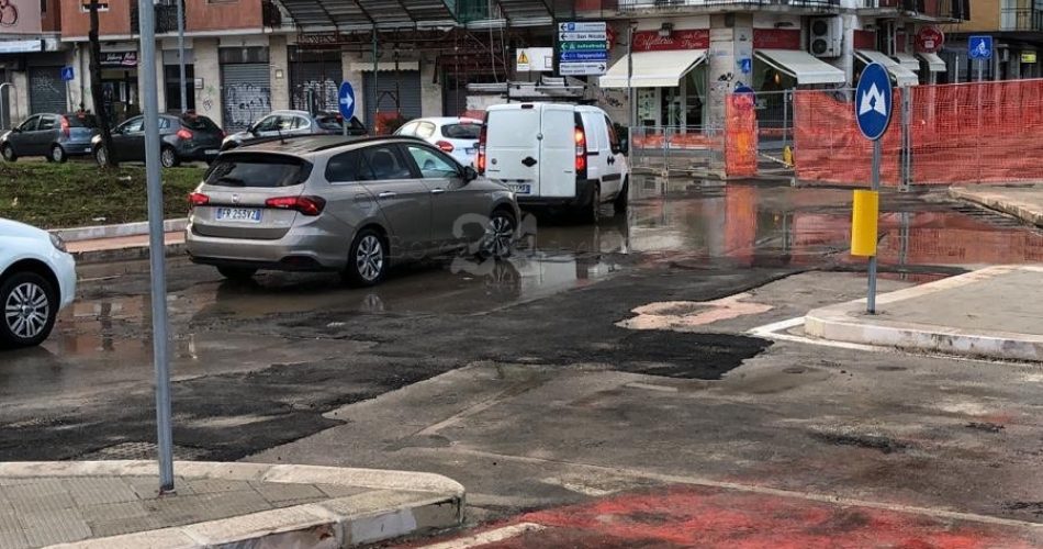 15-02-19 riaperta la rotatoria di san marcello dopo i lavori sulla fogna bianca