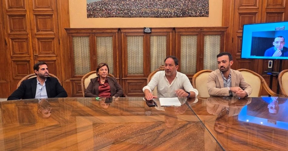 15-10-26 Bari si candida a Capitale del Commercio 2027_presentato il dossier di candidatura