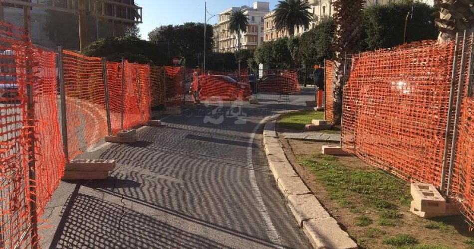 15-11-18 interdizione temporanea circolazione su corsia lungomare Imperatore Augusto