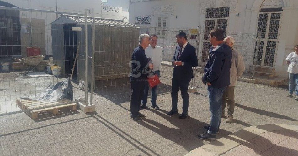 16-10-17 stamattina il sopralluogo del sindaco a Carbonara per avvio lavori di pedonalizzazione in piazza Manzoni