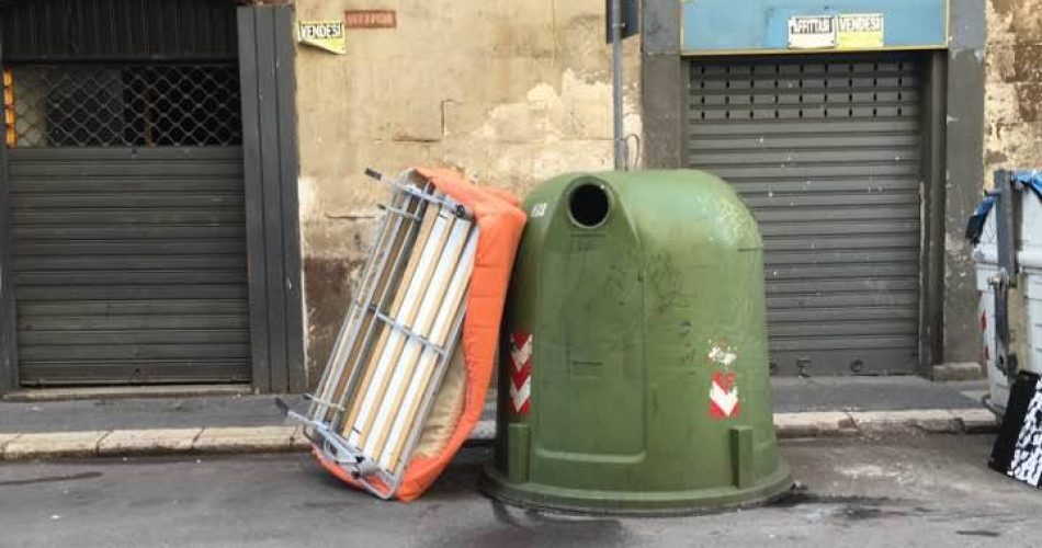 ingombranti rifiuti via dante