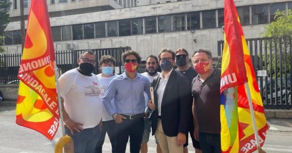 Ex Ilva: reintegrato lavoratore licenziato per post Fb - Usb, la vittoria di Riccardo Cristello