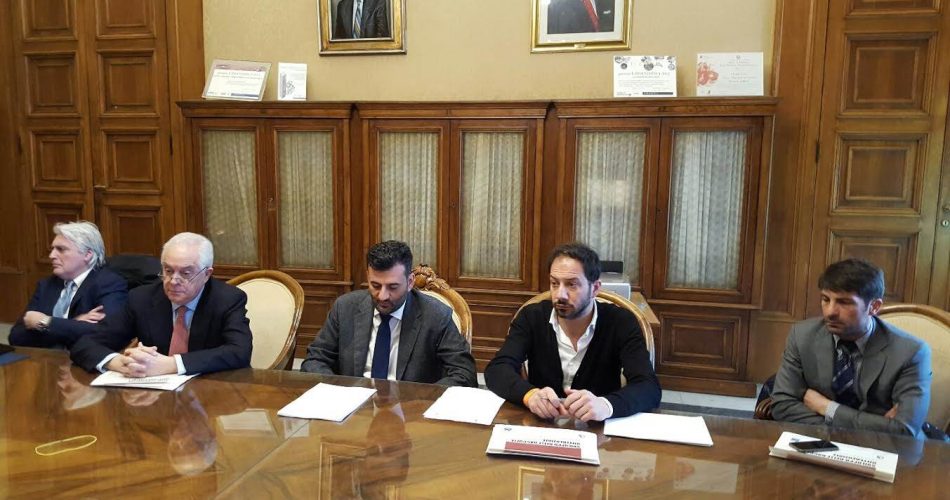 conf stampa nuovo progetto di raccolta differenziata a Bari (1)