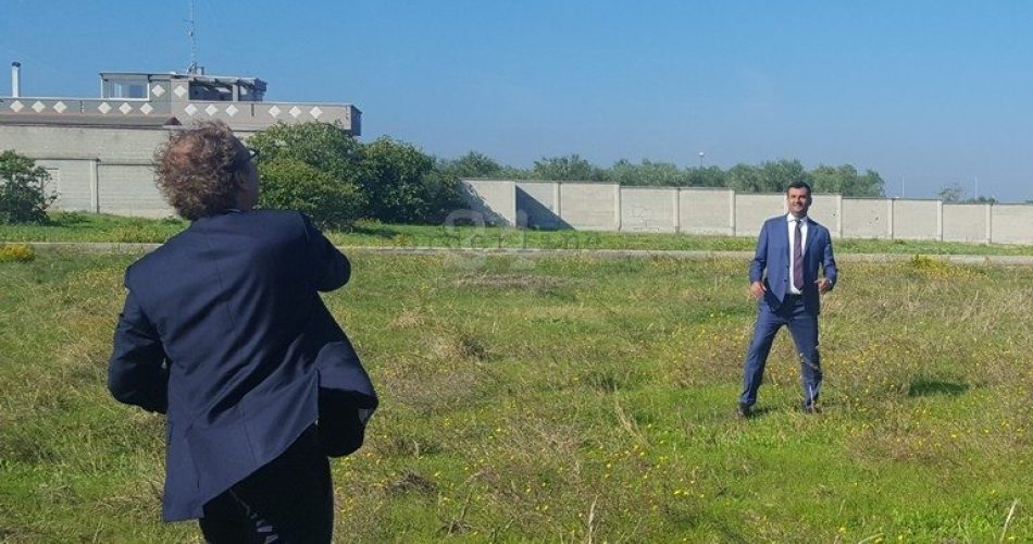 17-10-17 Decaro e Lotti in visita agli impianti sportivi finanziati dal piano Sport e periferie 4