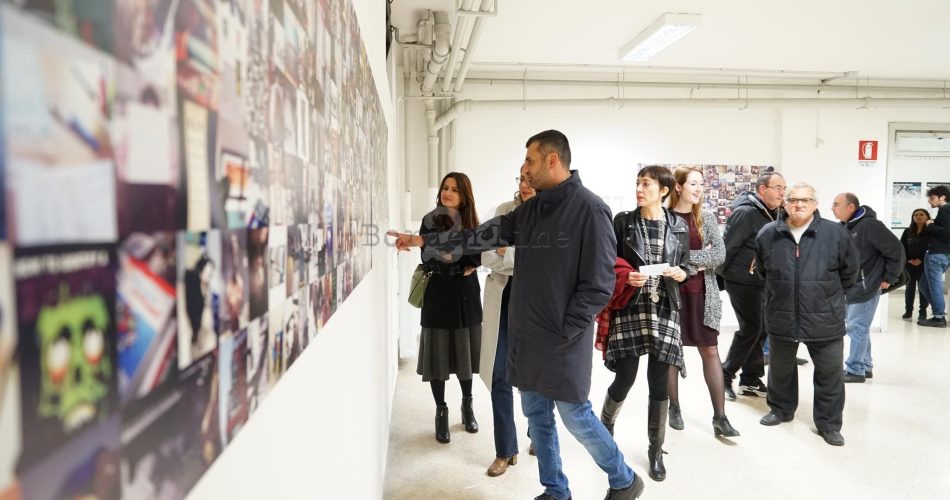 17-11-17 il sindaco a spazio13 per l'inaugurazione della mostra #Nontiscordardimelo 1