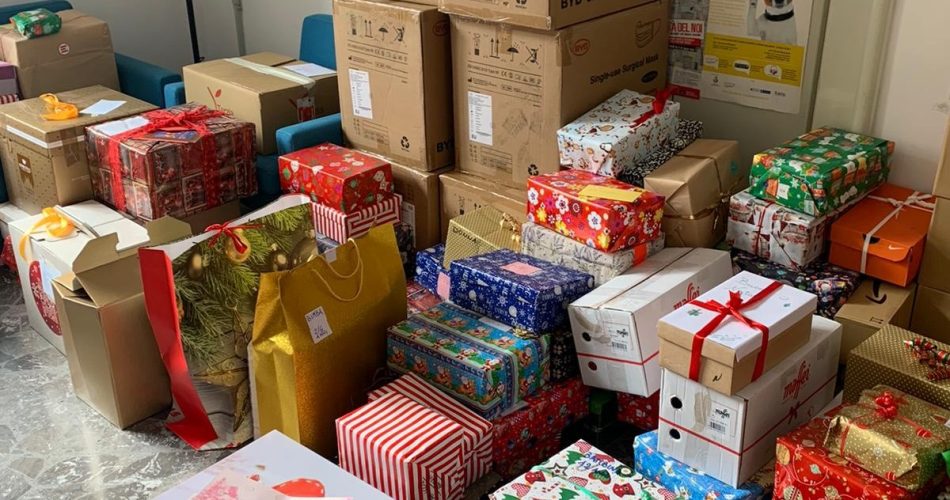 18-12-20 al via domani la distribuzione delle scatole gentili natalizie