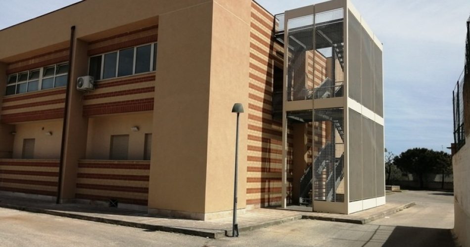 19-04-22 questa mattina il sopralluogo nell’istituto scolastico Falcone e Borsellino nel quartiere Stanic_1 dopo