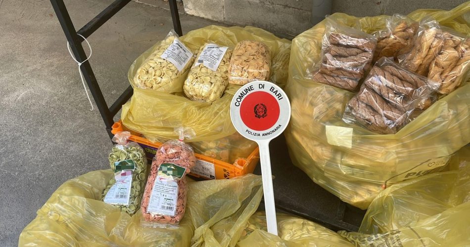 19-08-25 sequestro Bari vecchia