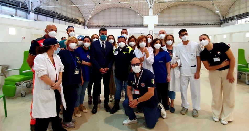 Foto Facebook Decaro