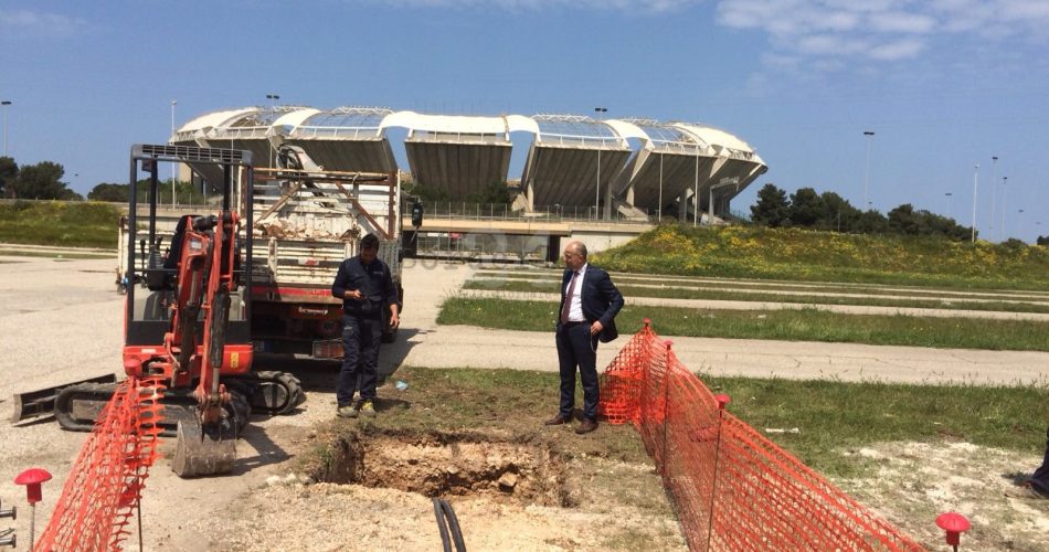 20-04-18 sopralluogo ass. Galasso sul cantiere per illuminazione strada Torre Tresca 3