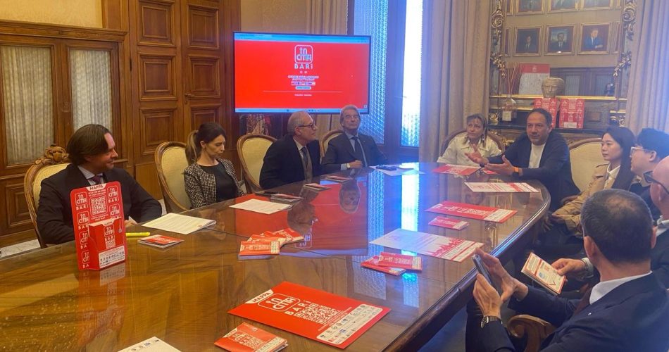 20-05-26 presentata questa mattina la mappa interattiva InBari 2026 (2)