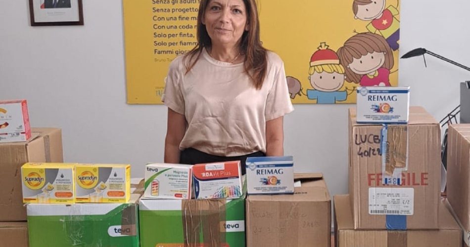 21-07-25 donazione straordinaria di sali minerali e integratori da parte di Federfarma Bari al welfare comunale_1