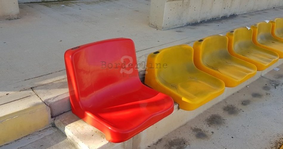 24-01-20 sostituzione seggiolini stadio San Nicola_nuovo rosso_2