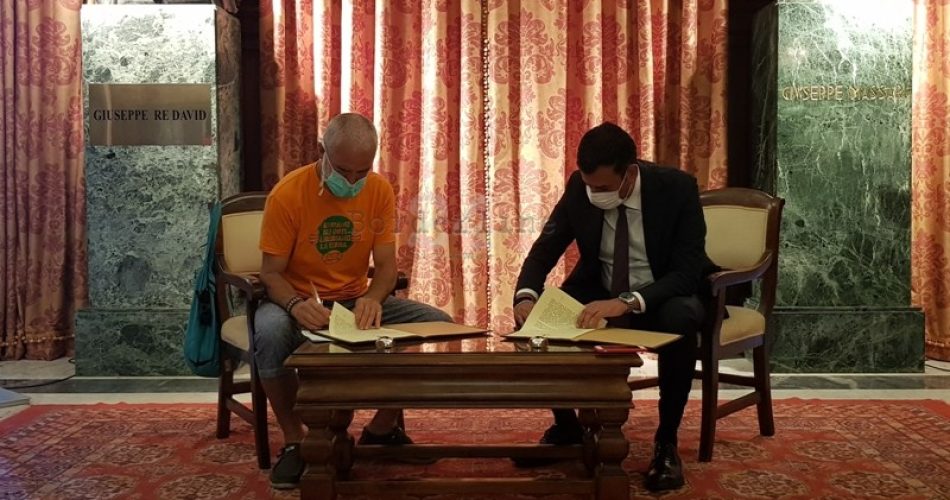 24-06-20 parco Gargasole_stamattina la sigla del protocollo per la gestione condivisa dello spazio pubblico_1