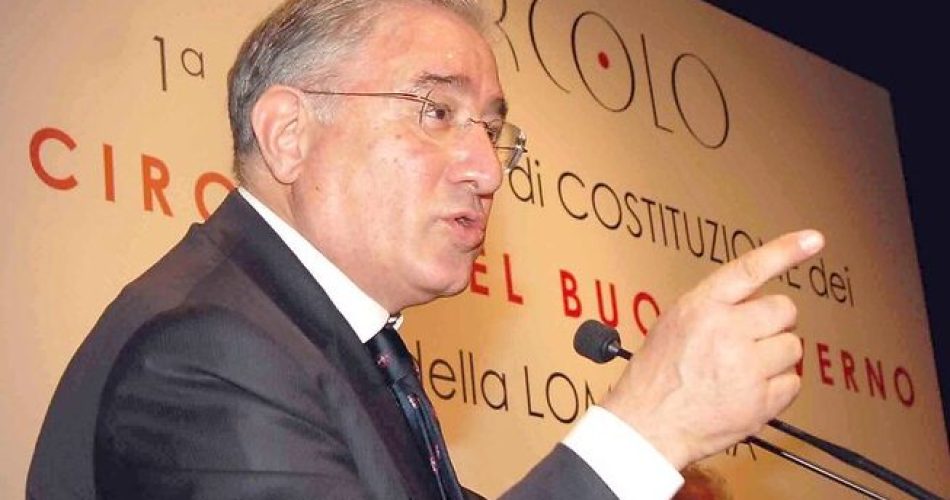 foto flickr Foto Nicoloro Giuseppe. Milano 06/05/2007 Convegno per la " Giornata di costituzione dei Circoli del buongoverno della Lombardia". nella foto il senatore Marcello Dell'Utri