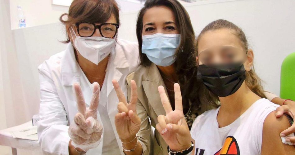 241383316_4377899848969195_5506959032508589780_n