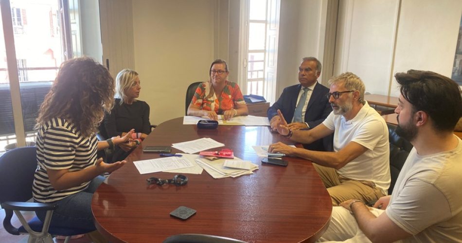 27-08-26 assessore Grasso in audizione congiunta delle commissioni consiliari urbanistica e welfare sul bando per la concessione gratuita di cinque immobili confiscati