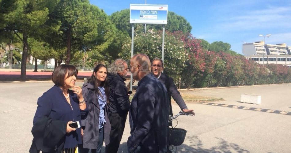 28-09-18 sopralluogo ass. Galasso liceo Fermi per ingorghi durante entrata e uscita da scuola