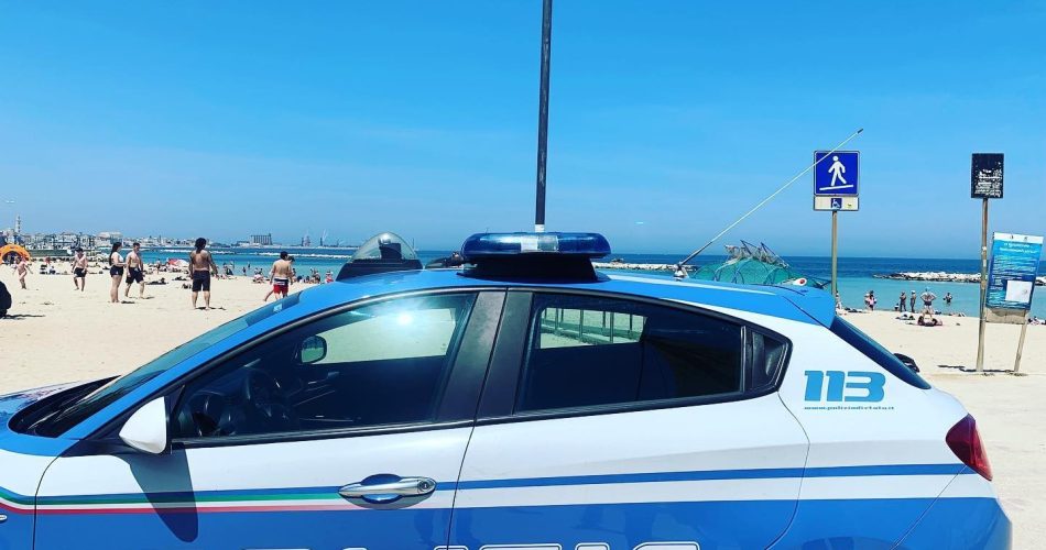 polizia pane e pomodoro